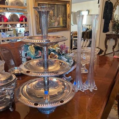 TIERED SILVERPLATE SERVING PIECE