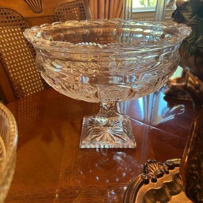 CRYSTAL SERVING BOWL