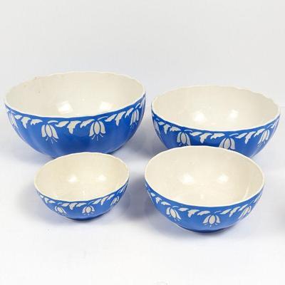 Villeroy & Boch Saxony Blue and White Floral Bowl Set