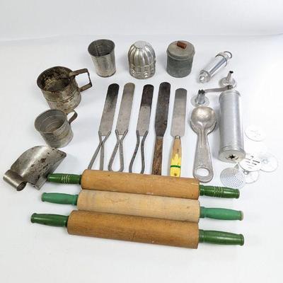 Vintage Kitchen Baking Lot - Rolling Pins, Spatulas, Measuring Cups, Cookie Press & More