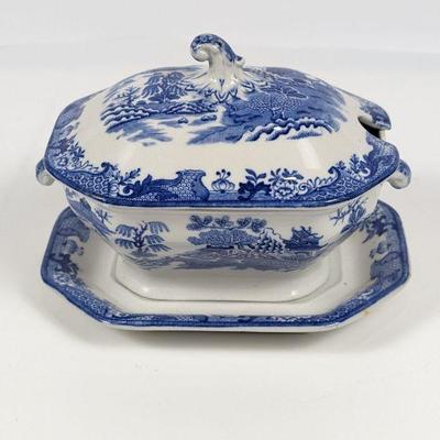 Masons Ironstone China England Blue and White Vintage Tureen Set with Lid and Matching Underplate