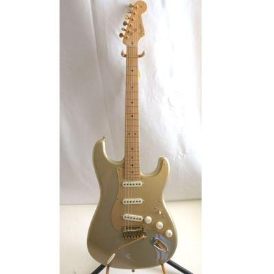 Fender Signature Stratocaster Vintage Custom Series Electric Guitar