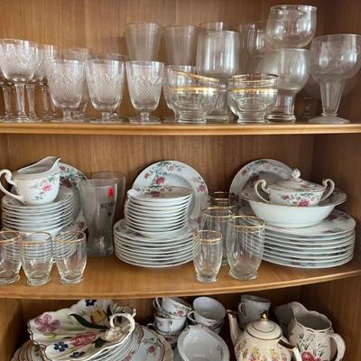 Gold rimmed glassware