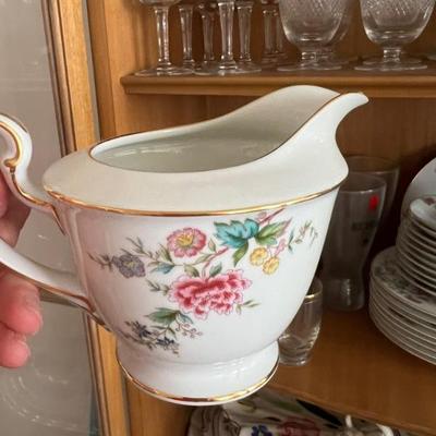 Noritake Peony Pattern 