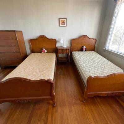 matching twin beds 