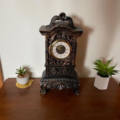 table clock 