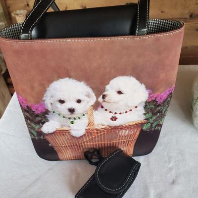 Handbag with puppies 