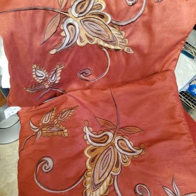 pair silk pillow shams 