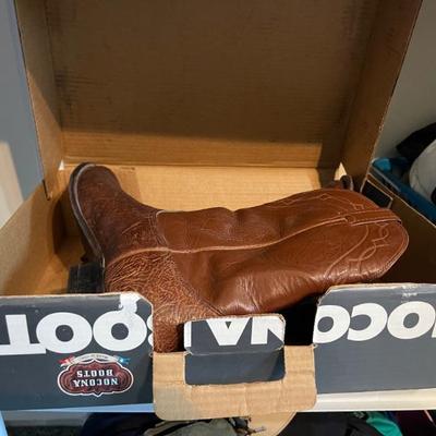 Mens size 12