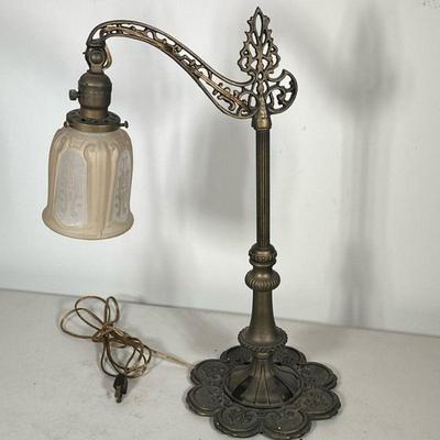 ANTIQUE BRASS DESK LAMP | Cast brass desk lamp. - l. 12 x w. 9 x h. 21 in

