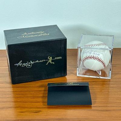 SIGNED REGGIE JACKSON HOME RUN BASEBALL | Reggie Jackson signed home run baseball from his 563rd home run with authentication.

