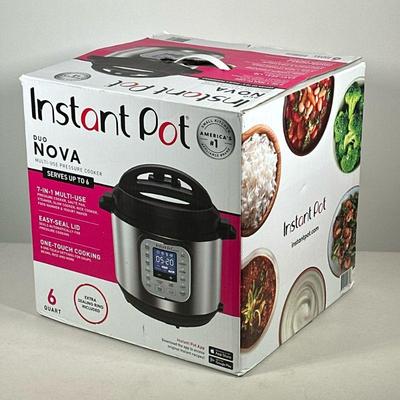 NIB INSTANT POT | New in box 6 quart Instant Pot Dua Nova with 7-in-1 multi-use. - l. 13.5 x w. 13 x h. 14 in

