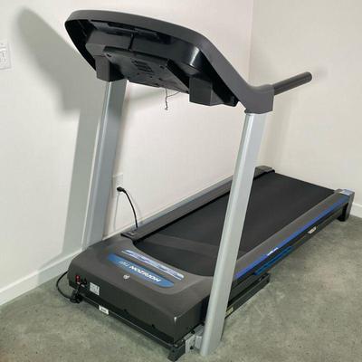 HORIZON T101 TREADMILL | l. 69 x w. 32.75 x h. 55 in

