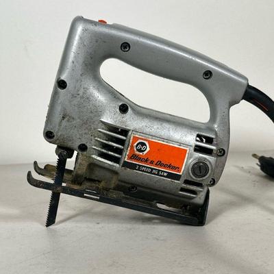 BLACK & DECKER JIG SAW | Corded 2-speed jig saw. - l. 6.5 x w. 2.5 x h. 6 in


