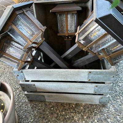 Solar yard lights
