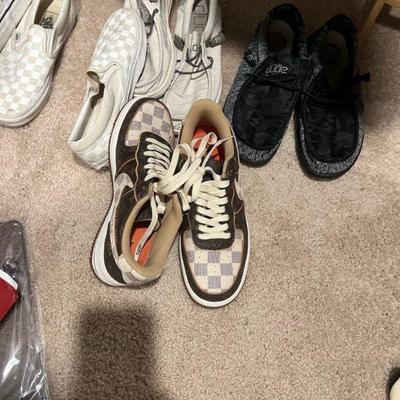Women's shoes