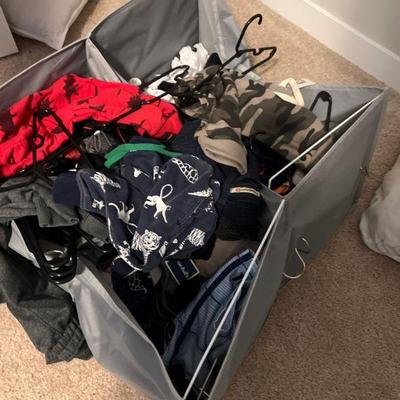 Kids clothing