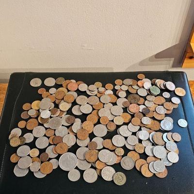 https://www.auctionninja.com/stress-free-estate-services-llc/sales/details/militaria-fine-art-coins-civil-war-rugs-antiques-fine-jewelry-...