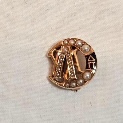 https://www.auctionninja.com/stress-free-estate-services-llc/sales/details/militaria-fine-art-coins-civil-war-rugs-antiques-fine-jewelry-...
