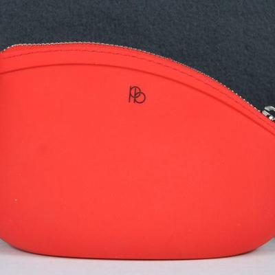 https://whynotmarketplace.hibid.com/catalog/557483/brand--bags-purses-and-caps-ending-jun-30-at-7pm