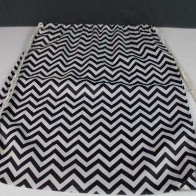 https://whynotmarketplace.hibid.com/catalog/557483/brand--bags-purses-and-caps-ending-jun-30-at-7pm
