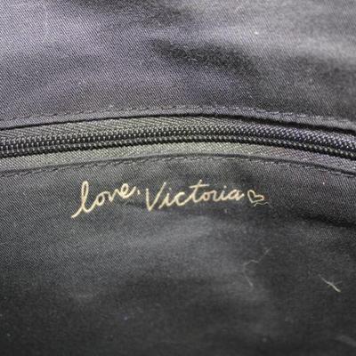 https://whynotmarketplace.hibid.com/catalog/557483/brand--bags-purses-and-caps-ending-jun-30-at-7pm