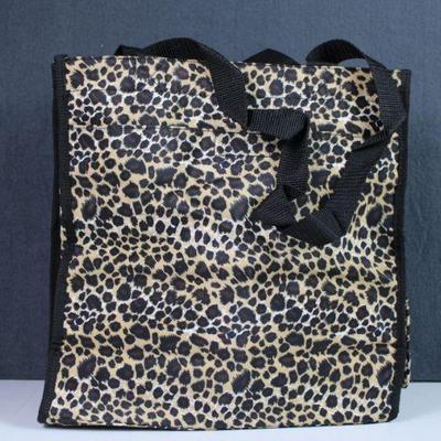 https://whynotmarketplace.hibid.com/catalog/557483/brand--bags-purses-and-caps-ending-jun-30-at-7pm