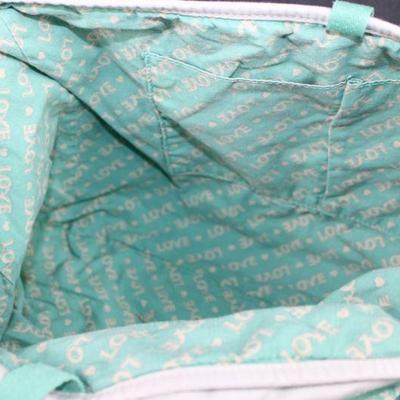 https://whynotmarketplace.hibid.com/catalog/557483/brand--bags-purses-and-caps-ending-jun-30-at-7pm