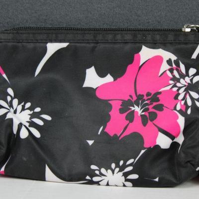 https://whynotmarketplace.hibid.com/catalog/557483/brand--bags-purses-and-caps-ending-jun-30-at-7pm