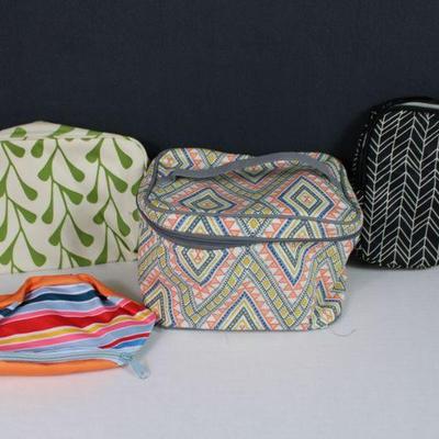 https://whynotmarketplace.hibid.com/catalog/557483/brand--bags-purses-and-caps-ending-jun-30-at-7pm