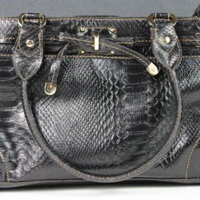https://whynotmarketplace.hibid.com/catalog/557483/brand--bags-purses-and-caps-ending-jun-30-at-7pm