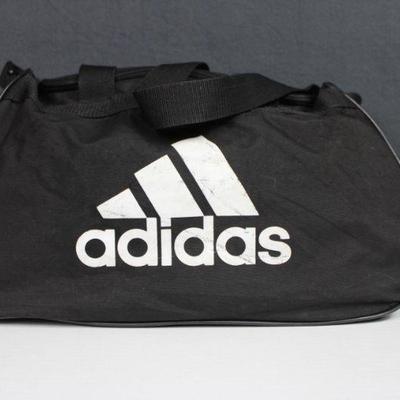 https://whynotmarketplace.hibid.com/catalog/557483/brand--bags-purses-and-caps-ending-jun-30-at-7pm