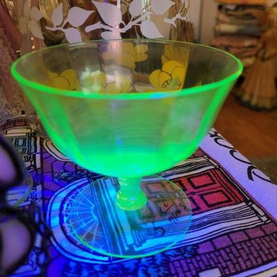 Uranium glass