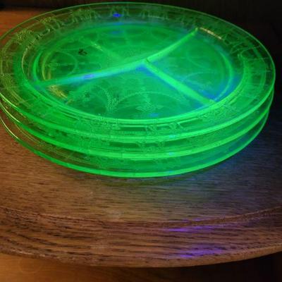 Uranium glass