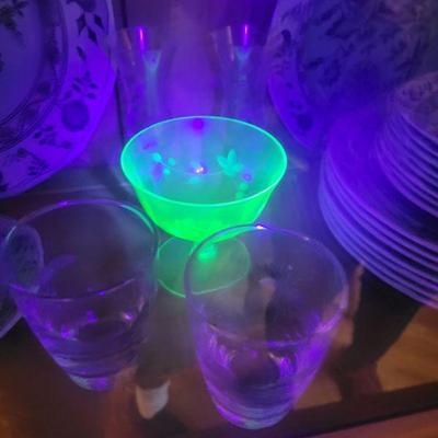 Uranium glass