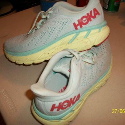 Hoka Size 8