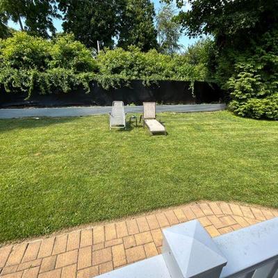 Outdoor Lounge Chairs