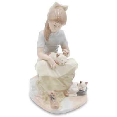 Nadal Large Girl w/Cats Porcelain Figurine Lladro-Style