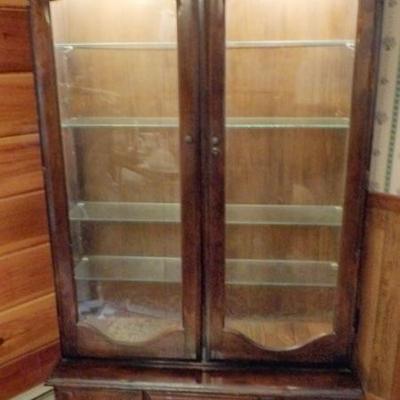 Colonial Revival Mahogany Four Shelf China Cabinet.