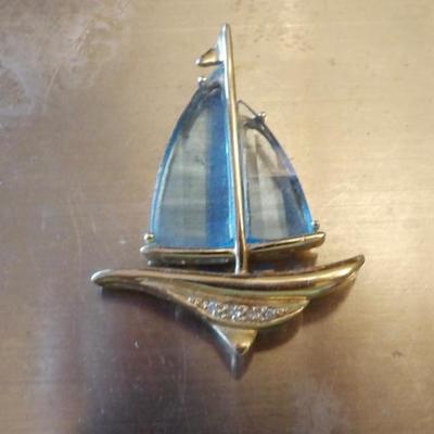 14K Ship Pendant Set With Aquamarine Stones.