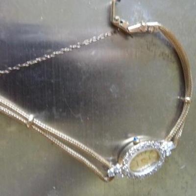 Lady's Geneve 14K Wristwatch 