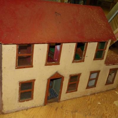 Victorian Doll House 