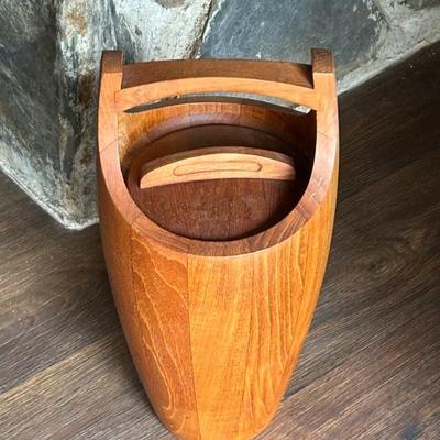 Unique Dansk ice bucket. 