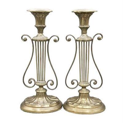 Lot 028  
A Pair of Mottahedeh Brass Candlesticks