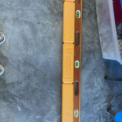 Johnson 4' level with case