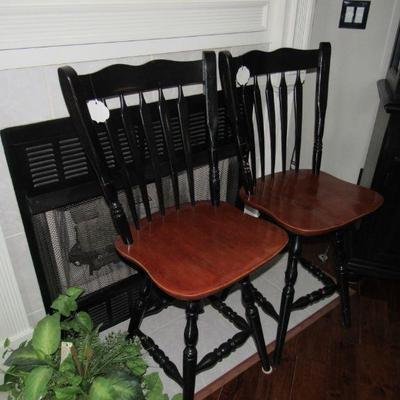 2 Bar stools