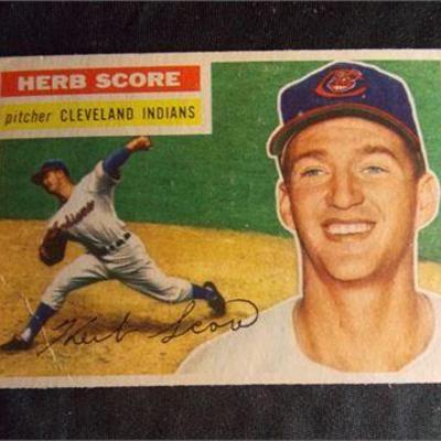 Lot v9  
1956 Topps #140 Herb Score rookie card, Cleveland Indians