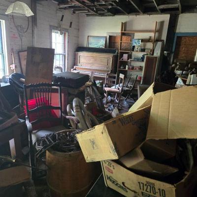 Estate sale photo