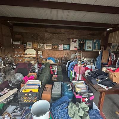 Estate sale photo