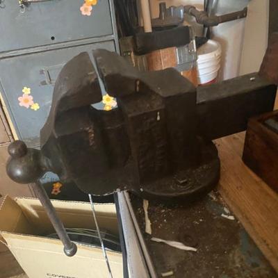 Estate Sale By Olga in Piscataway 